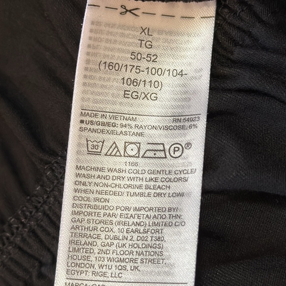 Gap NWT Women’s XL Crossover Wrap Black Jersey Knit Rayon Blend Belted Romper - Picture 7 of 8